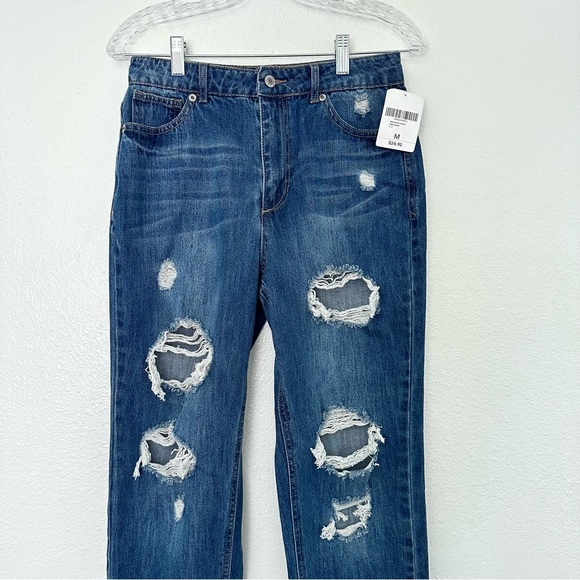 NWT Distressed Dark Blue Boyfriend Jeans | Size 6/M - Picture 2 of 7